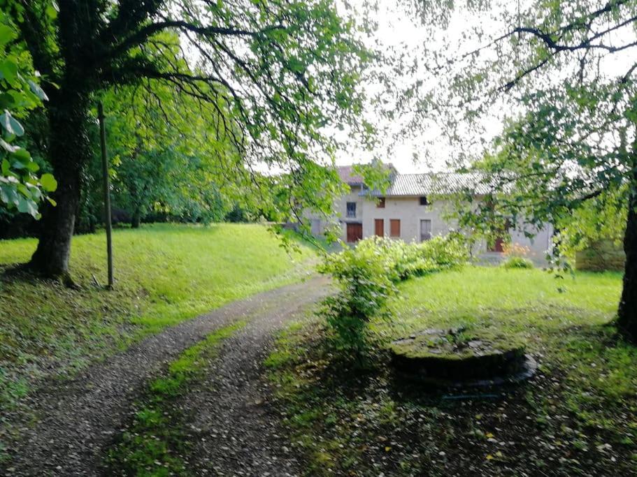 Domaine Moulin De Quincenat Apartment Champagnat  Екстериор снимка