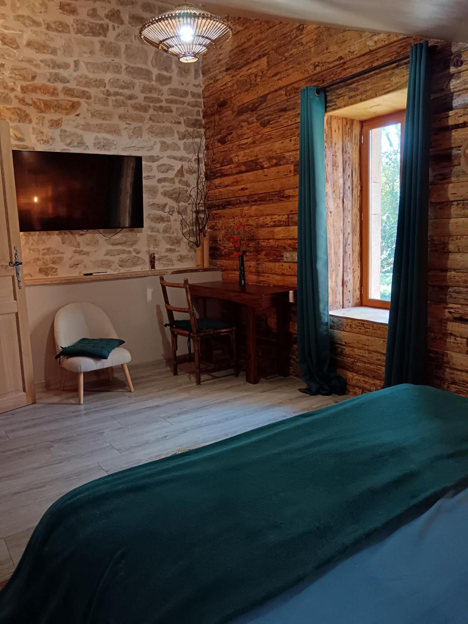 Domaine Moulin De Quincenat Apartment Champagnat  Екстериор снимка